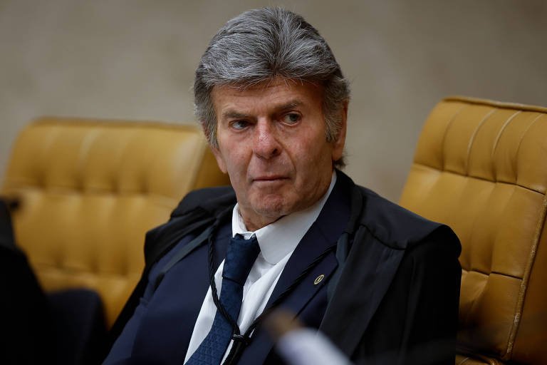 Ministro Fux dá 15 dias para governo Lula explicar socorro ao BRB